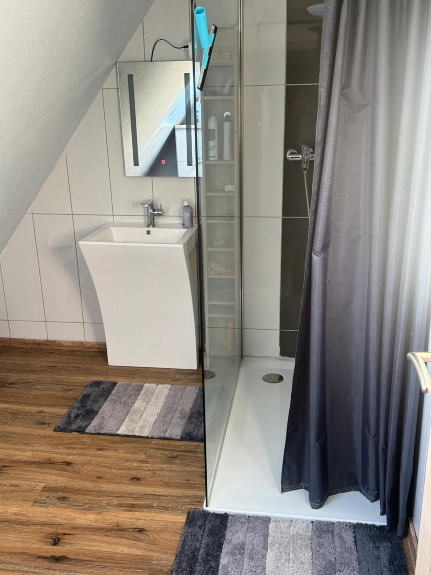 Gaestezimmer Am Aartalsee Bischoffen 외부 사진